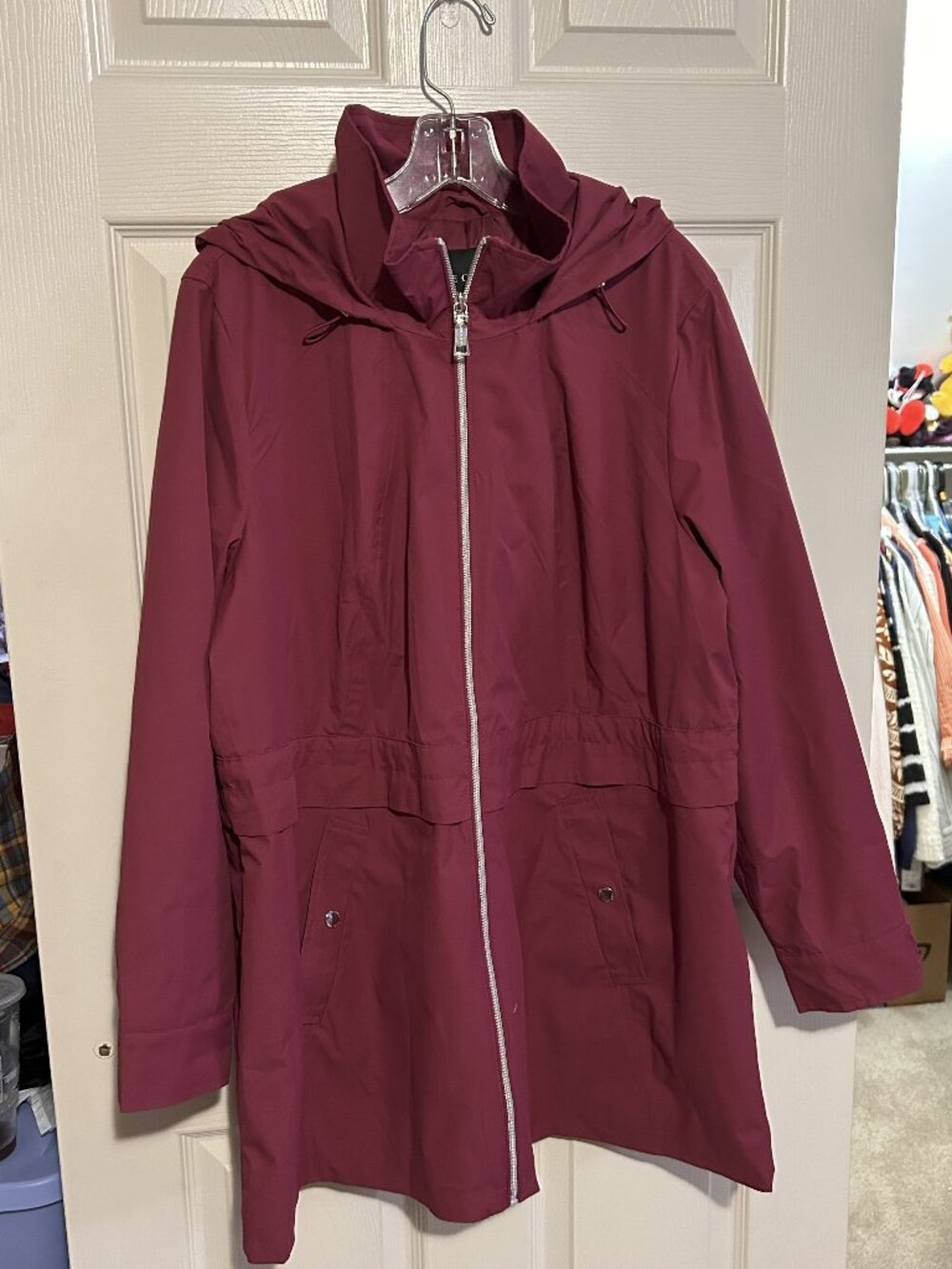 Vince Camuto Red Burgundy Rain Jacket sz XL